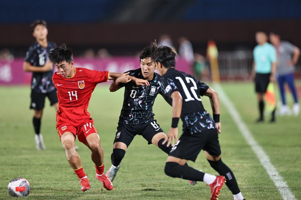 皇冠体育-16岁红星中断留洋！加盟中超保级队，董路：3大原因令他回国忍1年