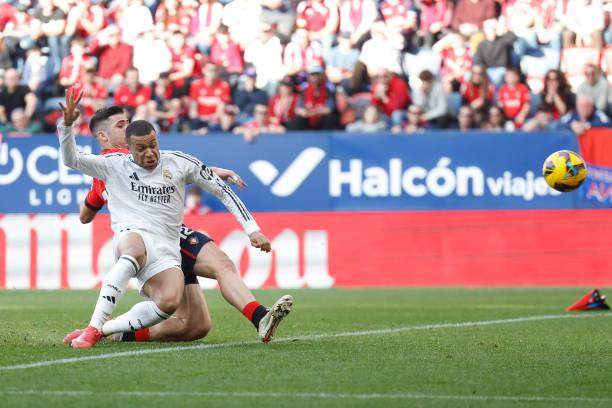 Crowns Sports-皇马又在裁判问题遭灾，赢不下也怪进球手段太单一