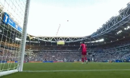 皇冠体育-【女足欧冠】赫格贝格传射 里昂3比1巴萨加冕8冠王