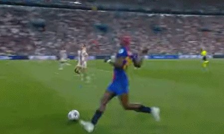 皇冠体育-【女足欧冠】赫格贝格传射 里昂3比1巴萨加冕8冠王