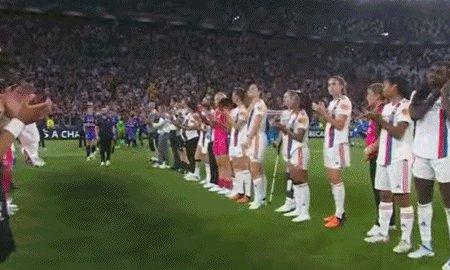 皇冠体育-【女足欧冠】赫格贝格传射 里昂3比1巴萨加冕8冠王